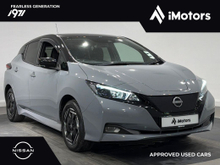 Nissan Leaf SV 40 kWh Automatic | Camera, Climate, Touchscreen