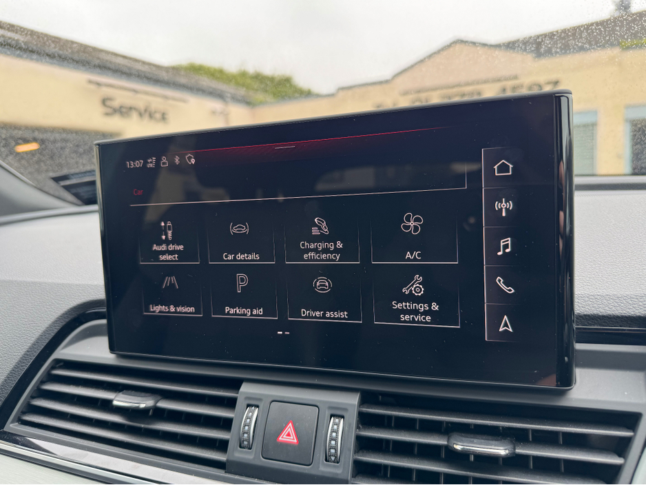 2023 Audi Q5 2.0L Petrol Plug-in Hybrid For Sale Images