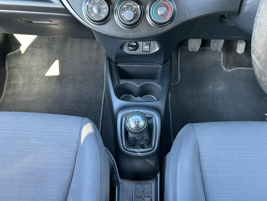 2016 Toyota Yaris 1L Petrol For Sale Images