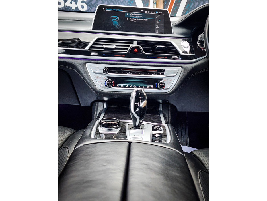 2021 BMW 7 Series 3L Petrol Plug-in Hybrid For Sale Images