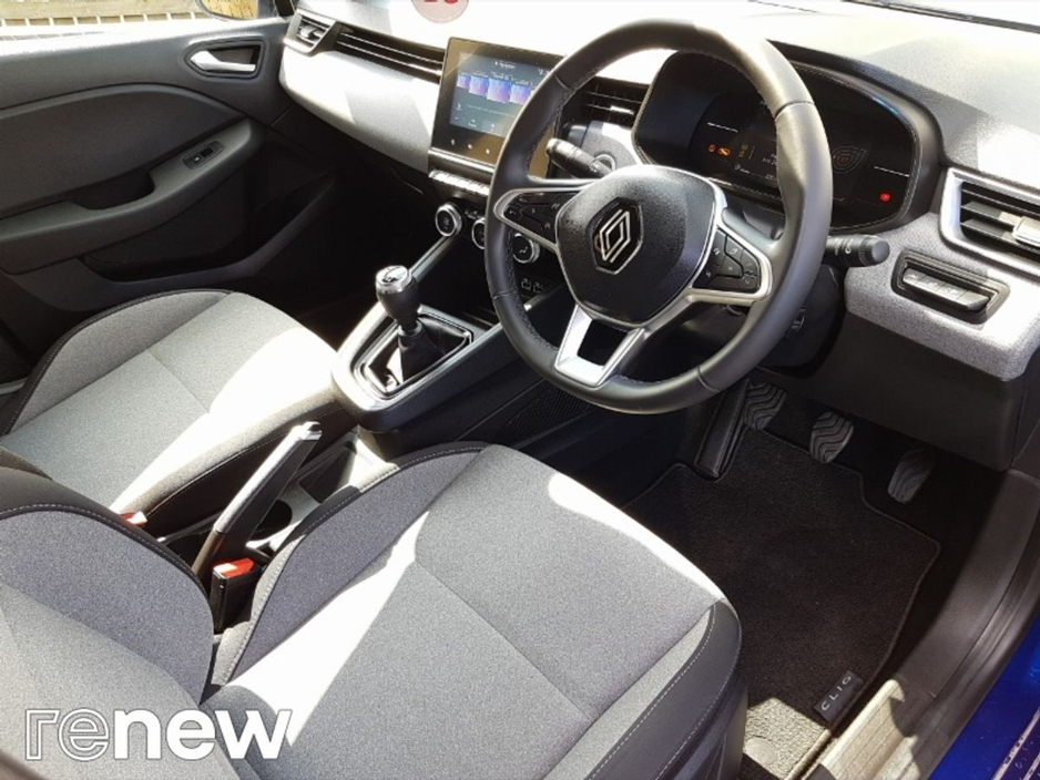 2024 Renault Clio 1.0L Petrol For Sale Images