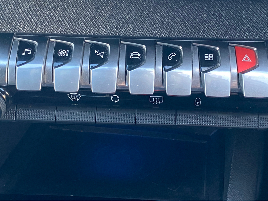 2020 Peugeot 3008 1.2L Petrol For Sale Images