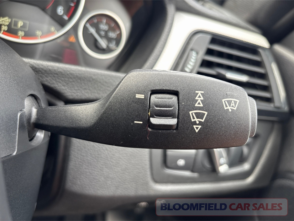 BMW 3 Series 320D MSPORT ESTATE , ALCANTARA INTERIOR // LOW MILEAGE — thumbnail 28