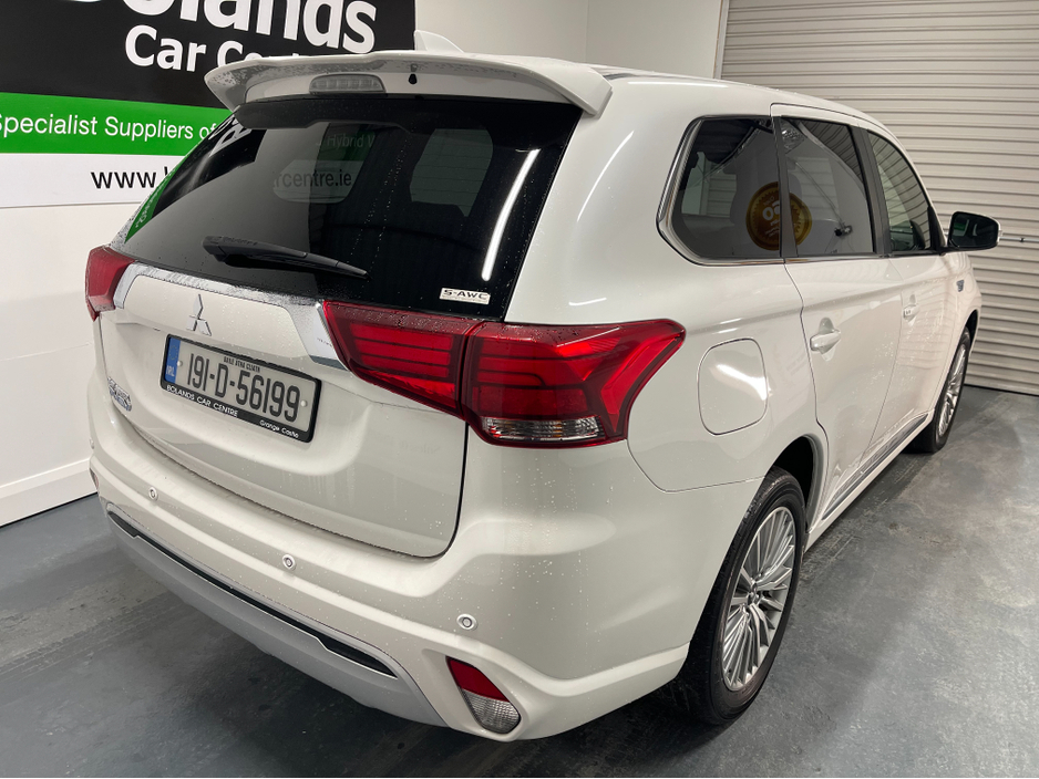 2019 Mitsubishi Outlander 2.4L Petrol Plug-in Hybrid For Sale Images