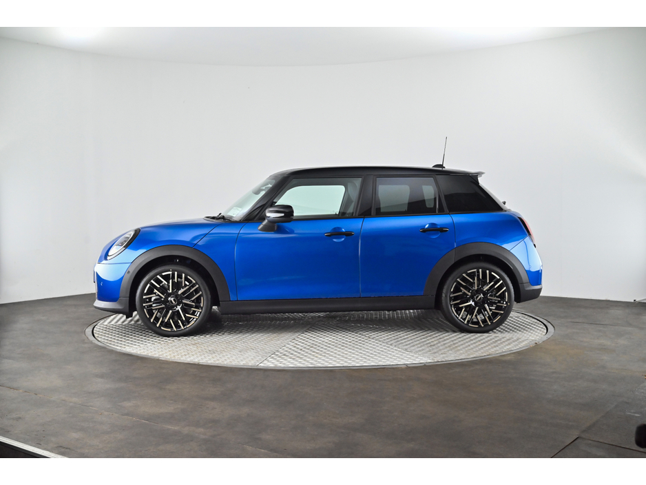 2025 MINI Cooper S 2L Petrol For Sale Images