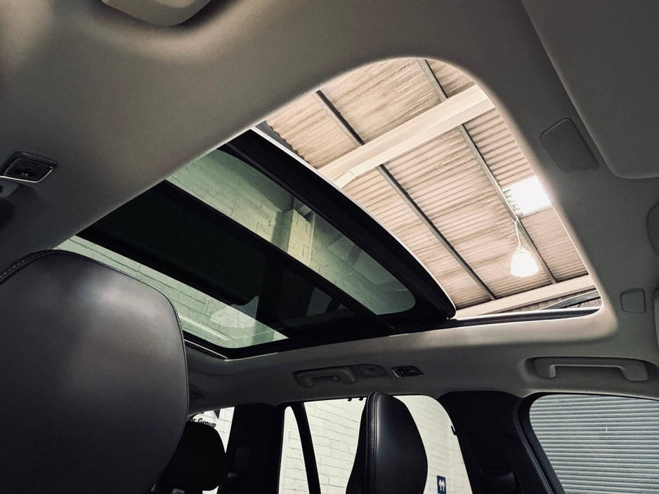 2022 Volvo XC90 2L Petrol Plug-in Hybrid For Sale Images