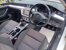 2017 Volkswagen Passat 2L Diesel For Sale Images