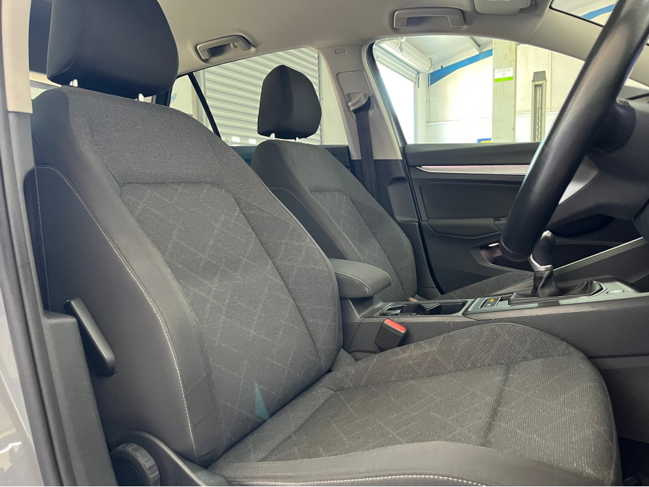 2022 Volkswagen Golf 2.0L Diesel For Sale Images