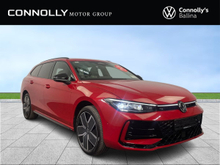 Volkswagen Passat 1.5EHYB DSG 204HP R-LINE