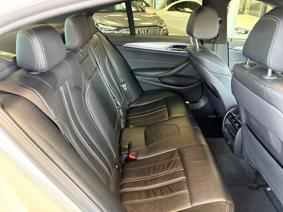 2019 BMW 5 Series 2L Petrol Plug-in Hybrid For Sale Images