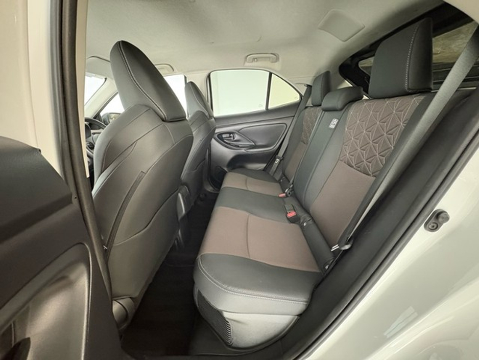 Toyota Yaris Cross Sol Hybrid — thumbnail 7