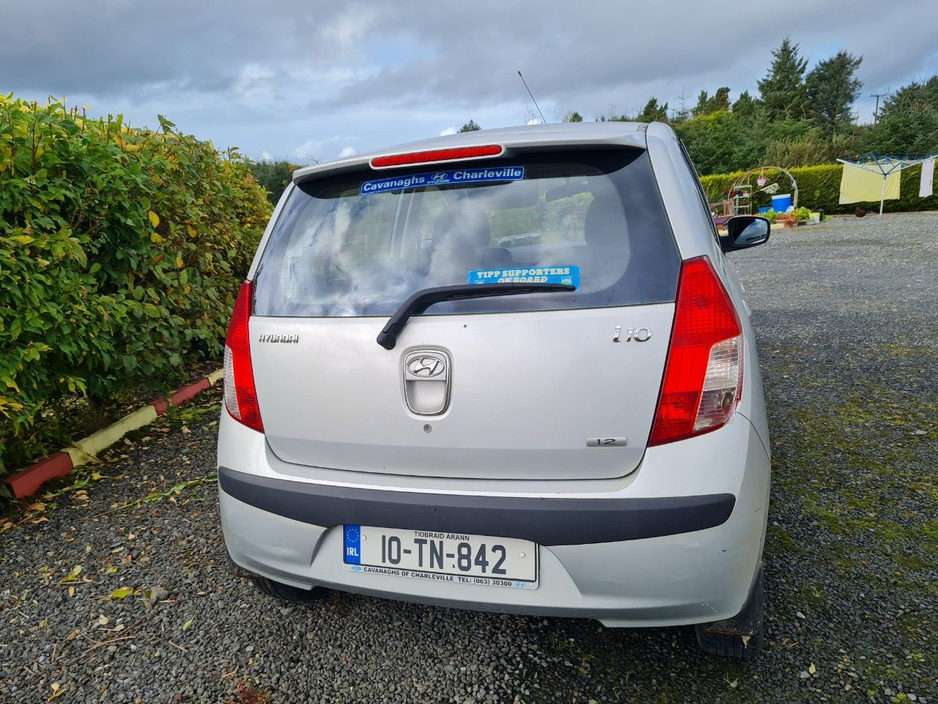 Hyundai i10 1.2 Deluxe Hatchback Petrol Manual (78bhp) — thumbnail 3