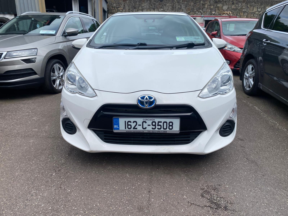 2016 Toyota Aqua 1.5L Petrol Hybrid For Sale Images