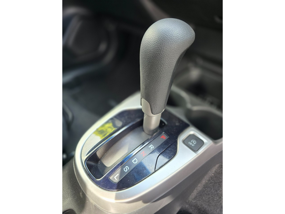 Honda Fit 1.3 PETROL AUTO — thumbnail 3