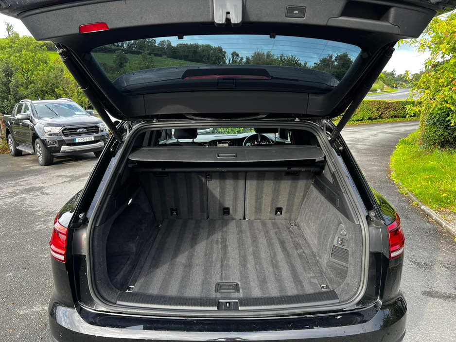 2023 Volkswagen Touareg 3L Diesel For Sale Images