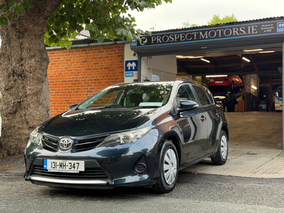 2013 Toyota Auris For Sale Images