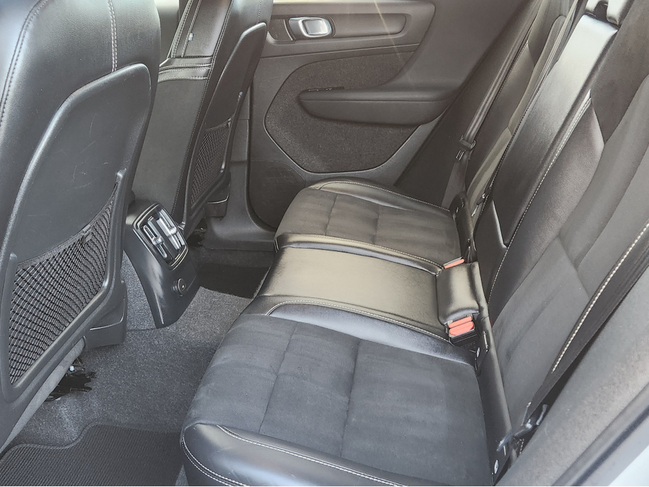 2021 Volvo XC40 1.5L Hybrid For Sale Images