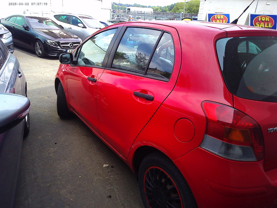2010 Toyota Yaris 1L Petrol For Sale Images