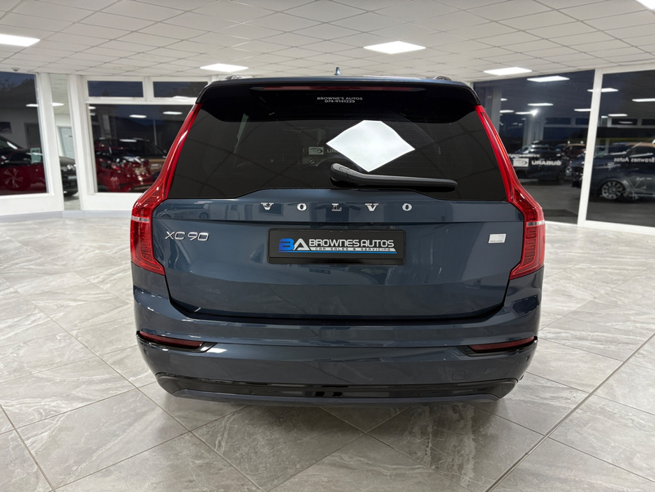 2021 Volvo XC90 2L Petrol Plug-in Hybrid For Sale Images