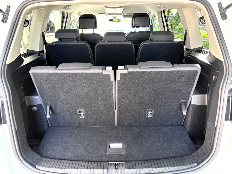 2018 Volkswagen Touran 1.4L Petrol For Sale Images