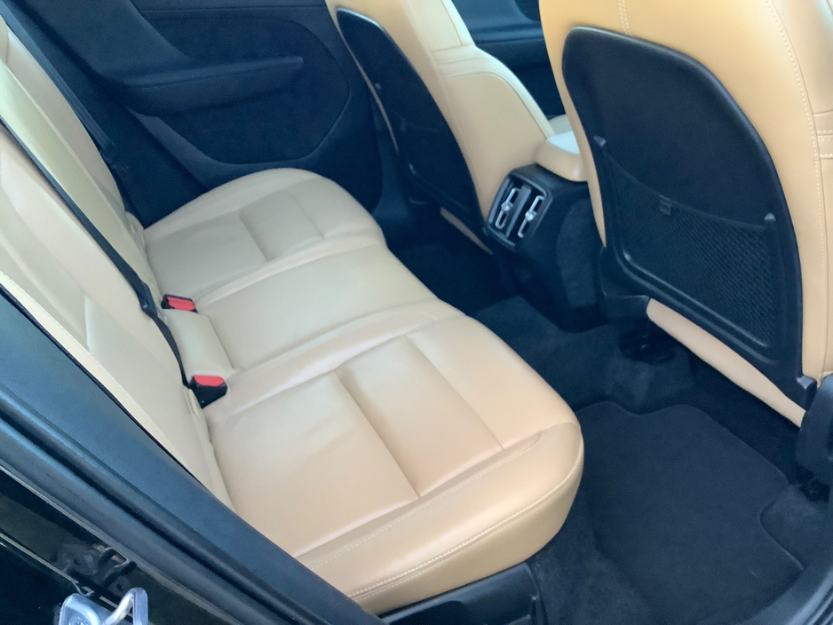 2018 Volvo XC40 2L Diesel For Sale Images