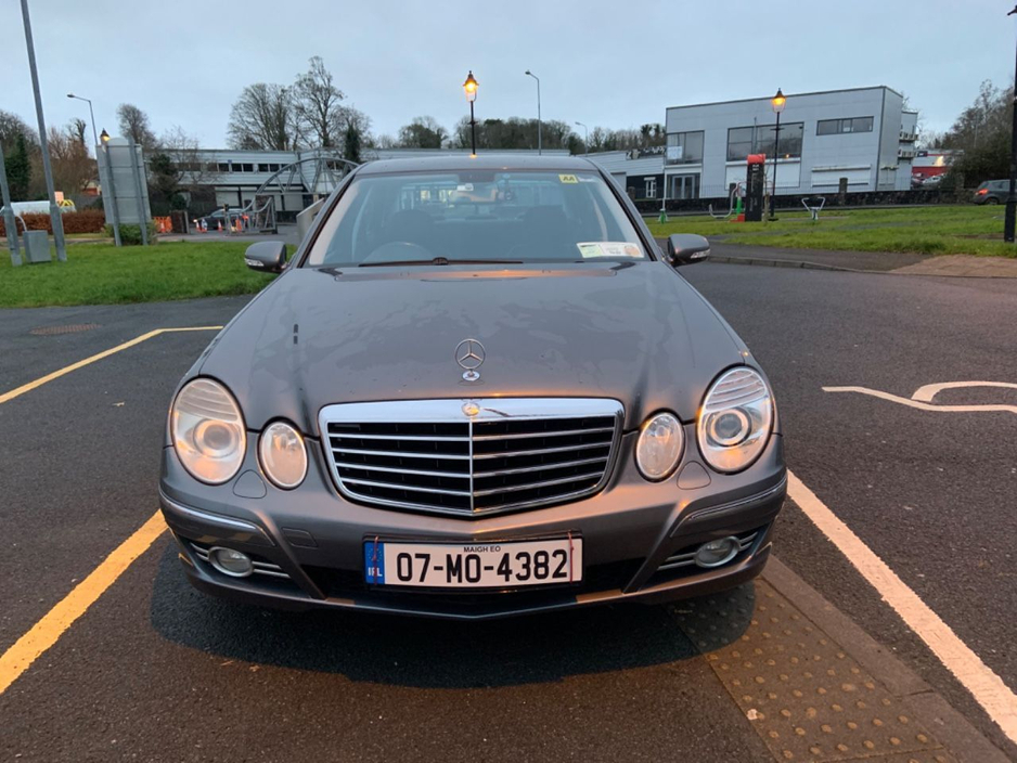 Mercedes-Benz E Class 1.8 Classic Saloon Petrol Automatic RWD (184bhp)