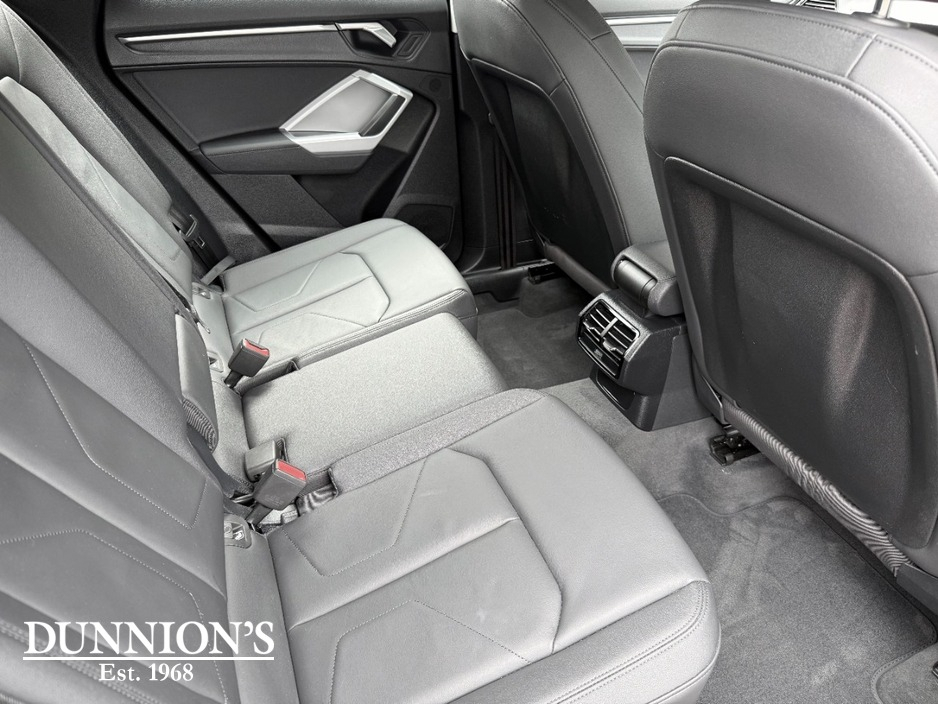 2025 Audi Q3 1.5L Petrol For Sale Images