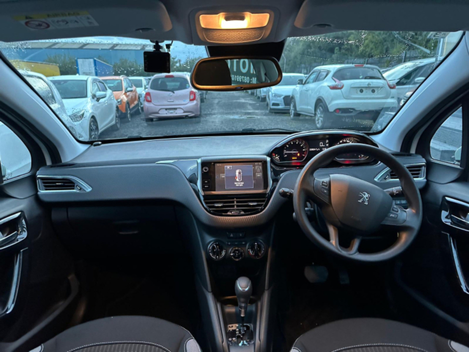 Peugeot 208 Puretech 1.2L Petrol Automatic (2763) — thumbnail 19