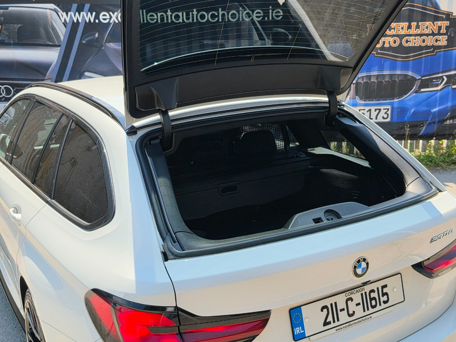 2021 BMW 5 Series 2L Petrol Plug-in Hybrid For Sale Images