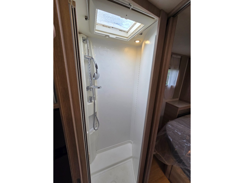 2018 Rapido Serie 8F 2.3L Diesel For Sale Images