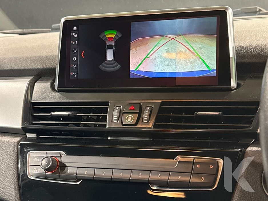 BMW 2 Series 1.5 AUTOMATIC - FACTORY ALLOYS - REVERSE CAMERA — thumbnail 18
