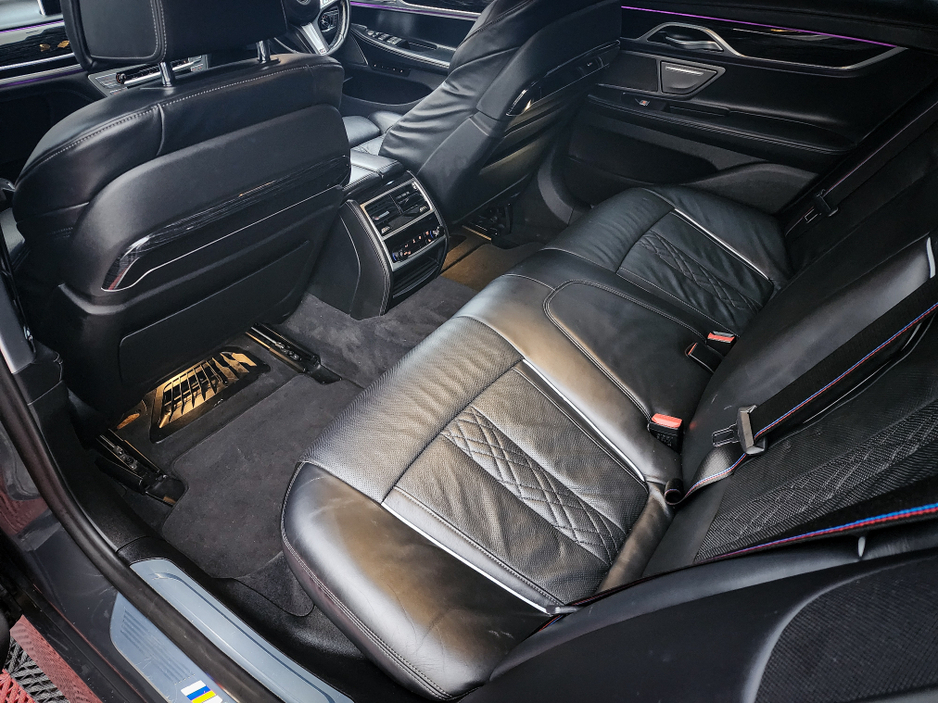 2021 BMW 7 Series 3L Petrol Plug-in Hybrid For Sale Images