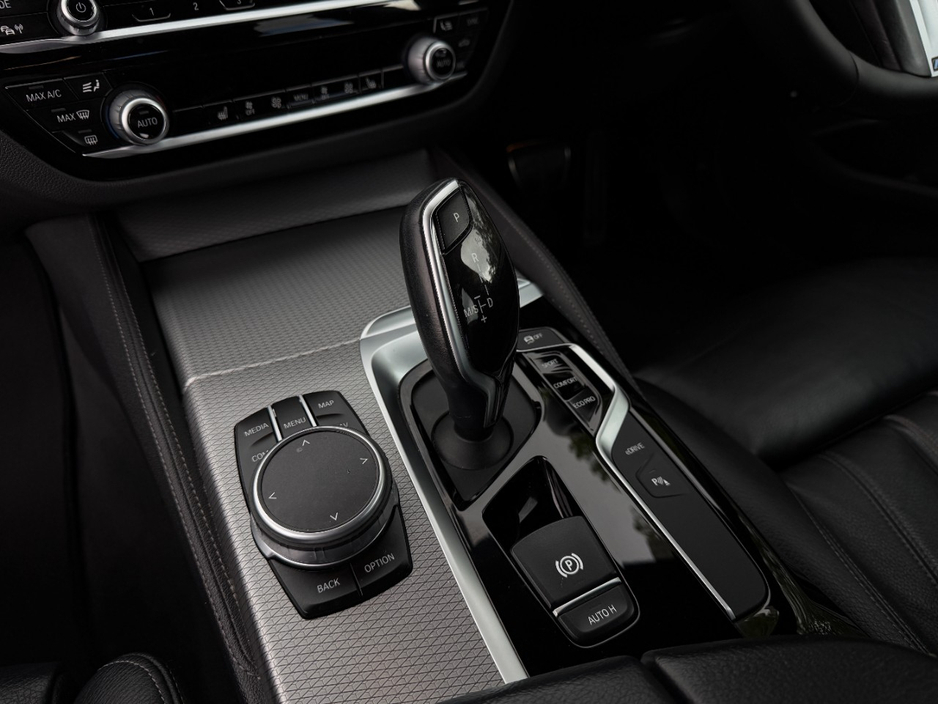 BMW 5 Series 530e M SPORT M PERFORMANCE *1 YEAR WARRANTY* — thumbnail 15