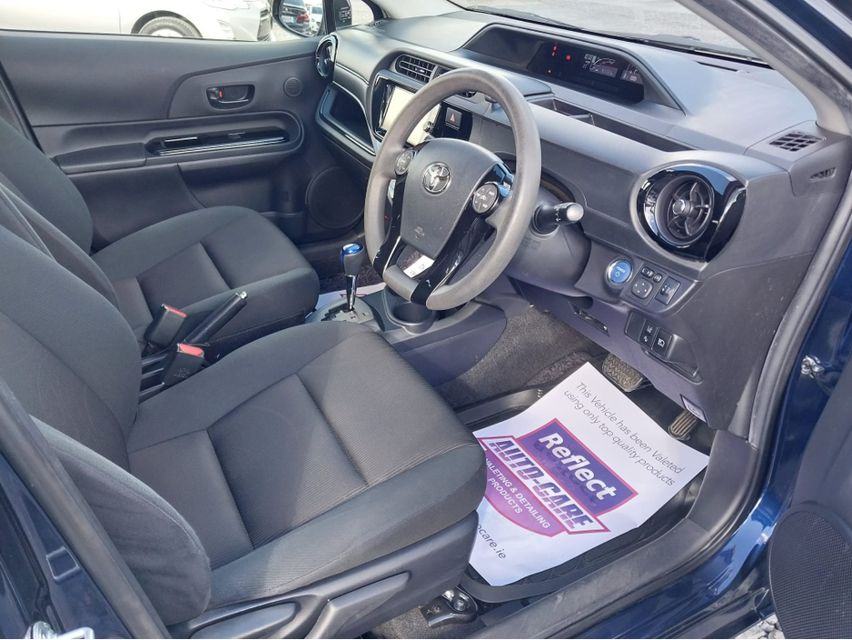 Toyota Aqua 1.5 Petrol Hybrid Automatic Low Km — thumbnail 10