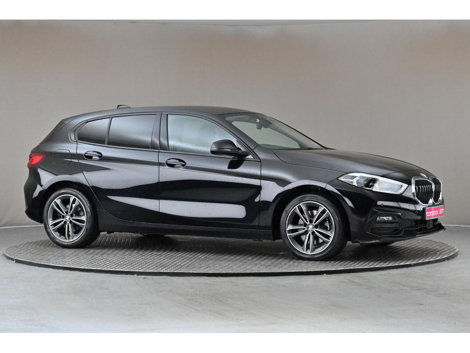 BMW 1 Series 118I SE SPORT *HALF LEATHER SPORT SEATS* — thumbnail 12