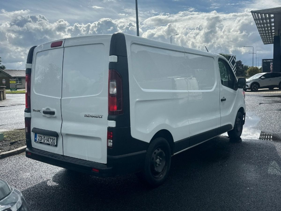 2023 Renault Trafic 2L Diesel For Sale Images