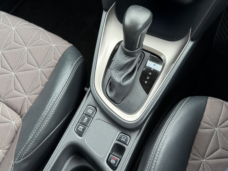 2024 Toyota Yaris Cross 1.5L Petrol Hybrid For Sale Images