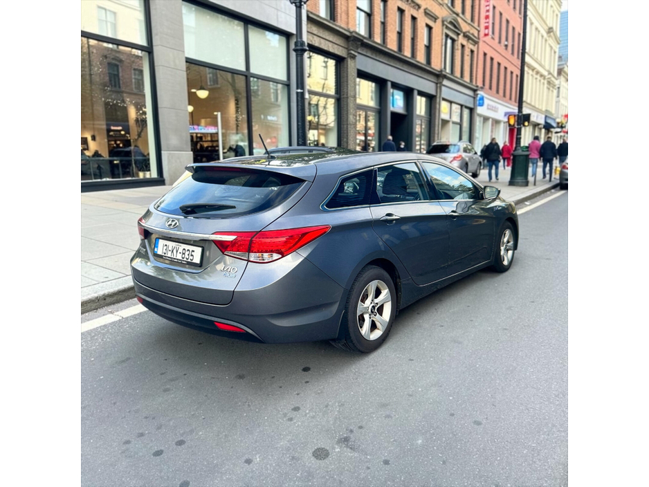 2013 Hyundai i40 1.7L Diesel For Sale Images
