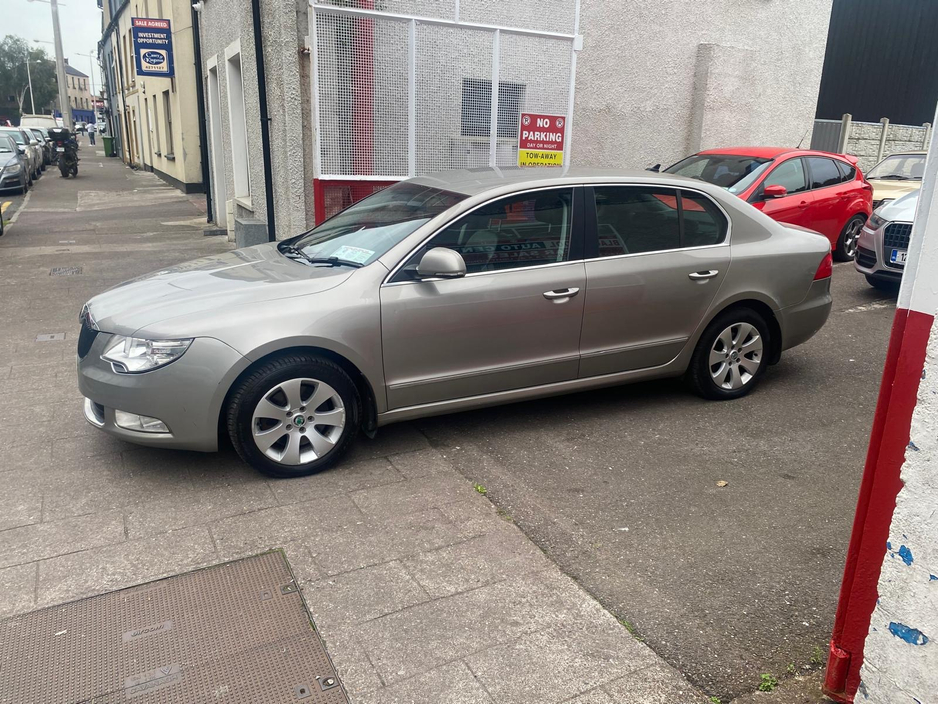 2013 Skoda Superb 2L Diesel For Sale Images