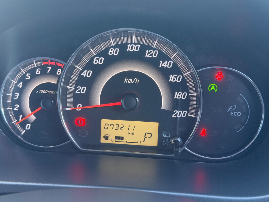 Mitsubishi Mirage — thumbnail 16