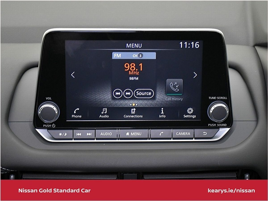 Nissan Qashqai 1.3 PET MILD HYBRID SV - 1 OWNER WITH A FULL SERVICE HISTORY — thumbnail 24