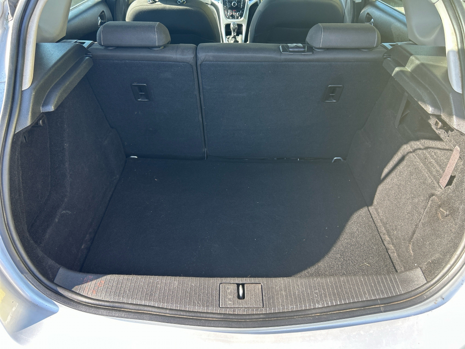 2014 Opel Astra 1.2L Diesel For Sale Images