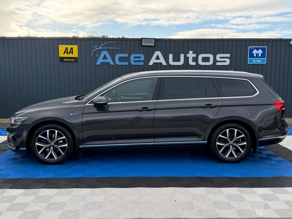 2022 Volkswagen Passat 1.4L Hybrid For Sale Images