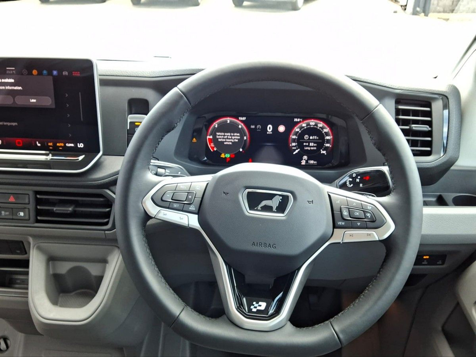 2025 MAN TGE 2.0L Diesel For Sale Images