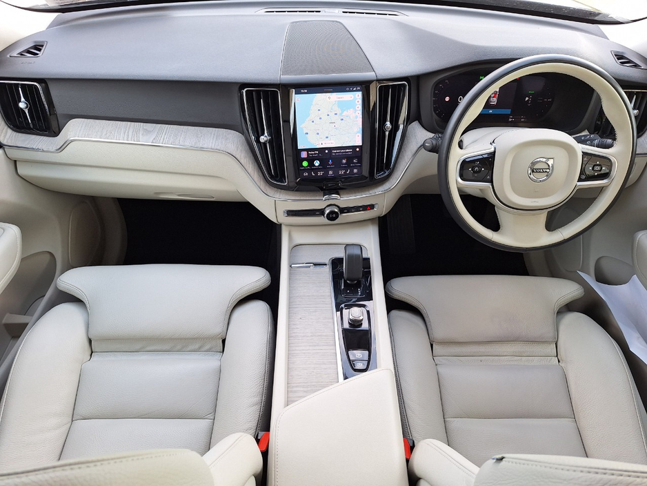 2023 Volvo XC60 2L Petrol Plug-in Hybrid For Sale Images