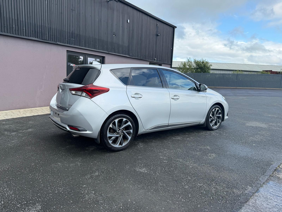 2015 Toyota Auris 1.6L Diesel For Sale Images