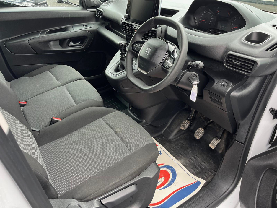 2023 Peugeot Partner 1.5L Diesel For Sale Images