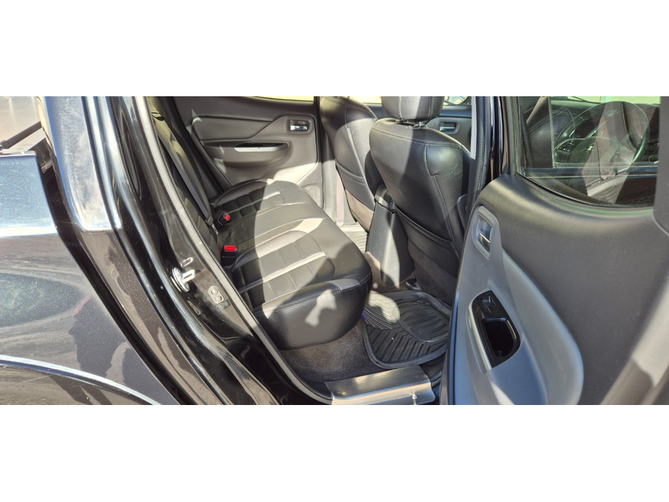 2016 Mitsubishi L200 2.4L Diesel For Sale Images