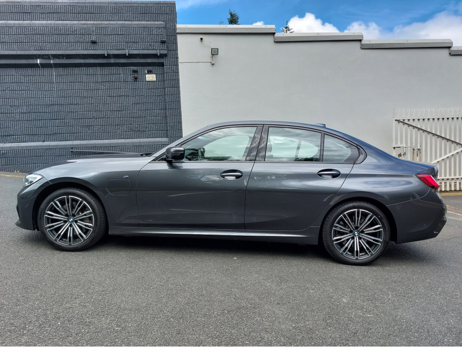 2021 BMW 3 Series 2.0L Petrol Plug-in Hybrid For Sale Images