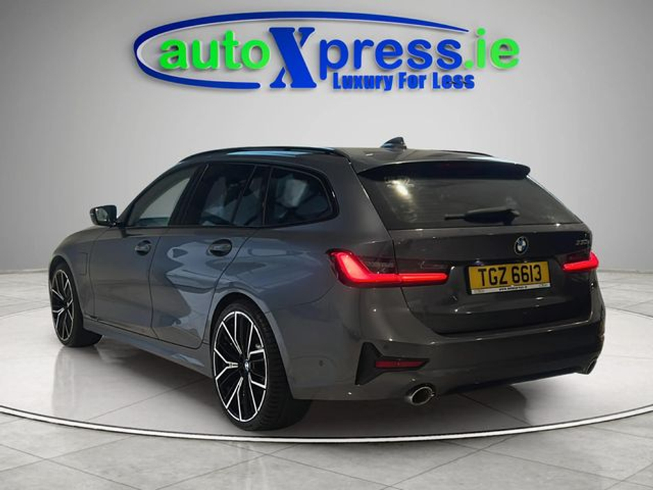 BMW 3 Series 330E SPORT PRO — thumbnail 5